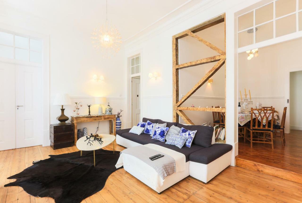 Lisbon Secret & Charming Baixa 4 Bedroom Apartment エクステリア 写真