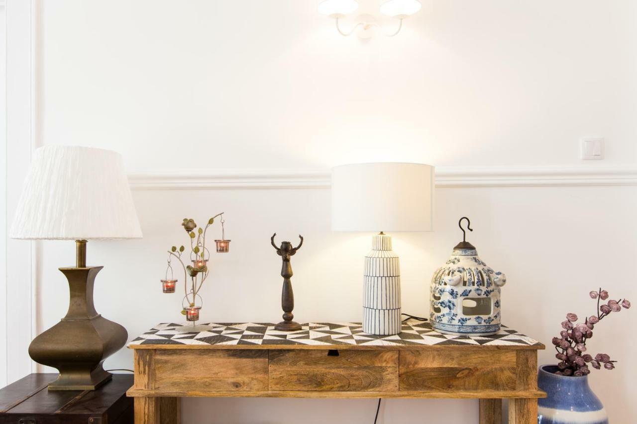 Lisbon Secret & Charming Baixa 4 Bedroom Apartment エクステリア 写真